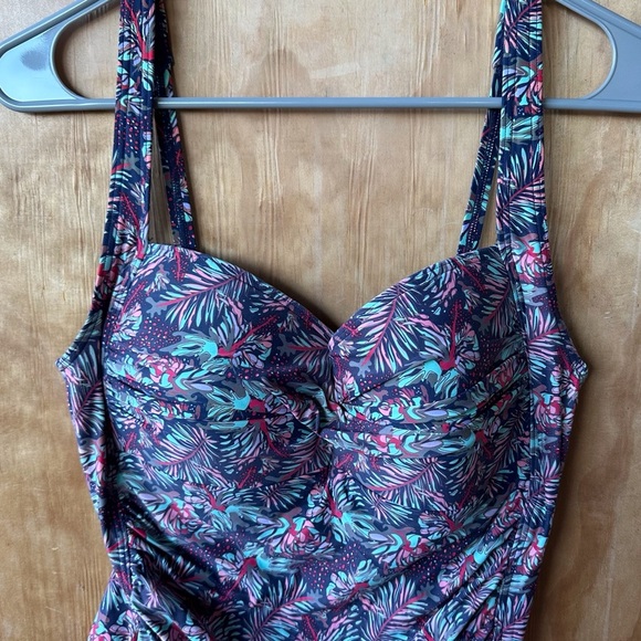 Bond-Eye Australia One Piece Swimsuit FLoral Print - Picture 3 of 10